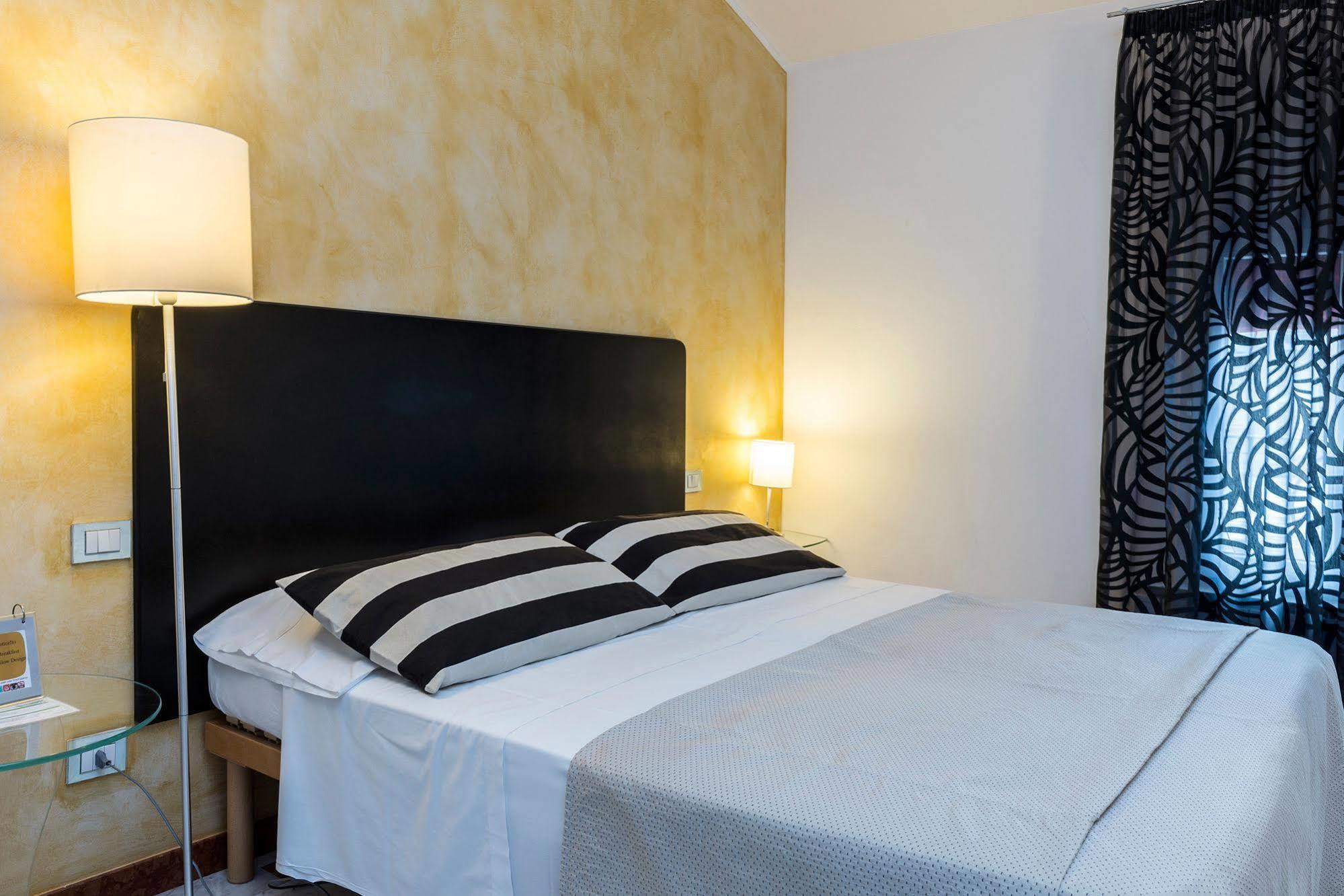 Al Ponticello Bed & Breakfast Комакио Екстериор снимка